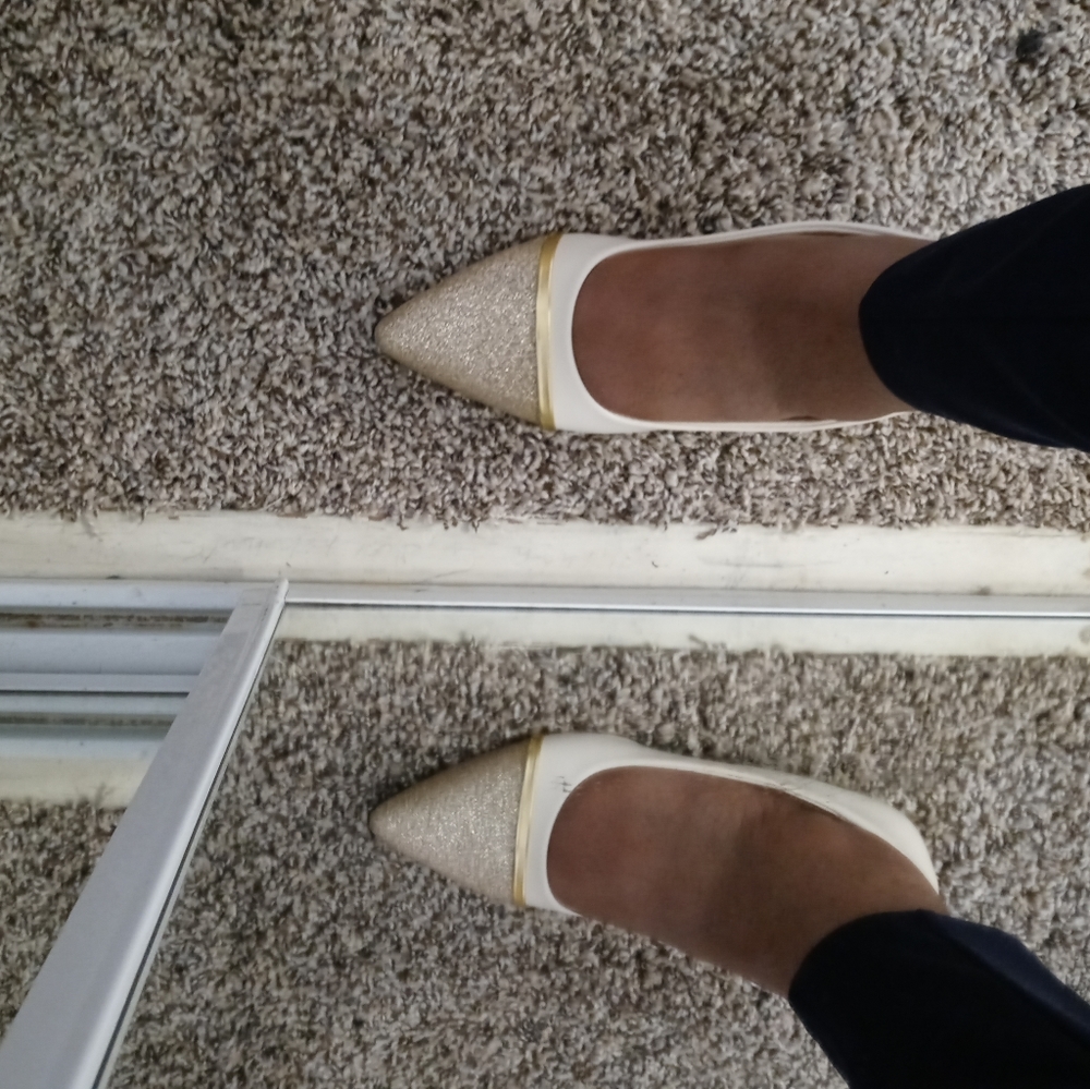 Cream color flats with glitter pointy toe